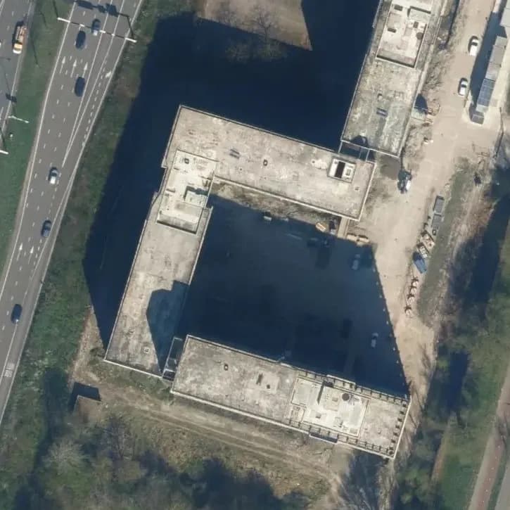 Verlaten Bedrijfspand	