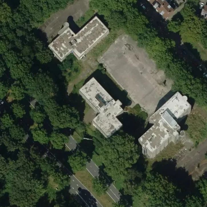 Verlaten Bedrijfspand