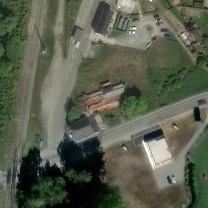 Verlaten Cafe + Loods