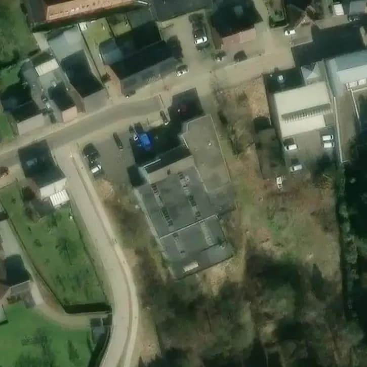 Verlaten Hyundai Garage