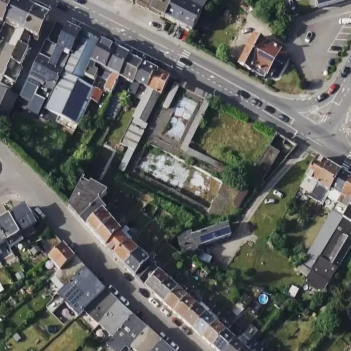 Verlaten Buitenzwembad