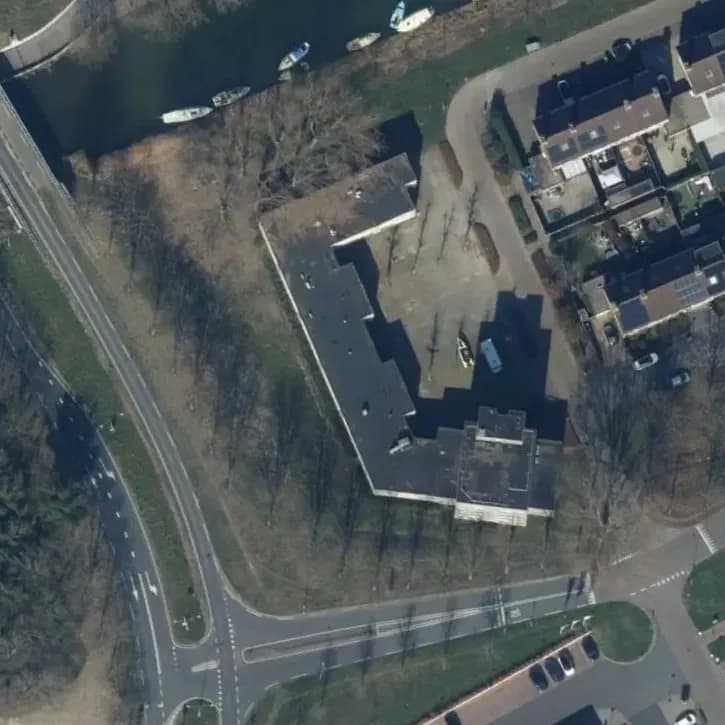 Verlaten Kantoorpand	