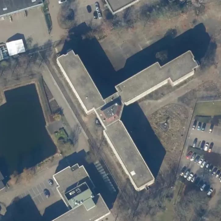 Verlaten Kantoorpand