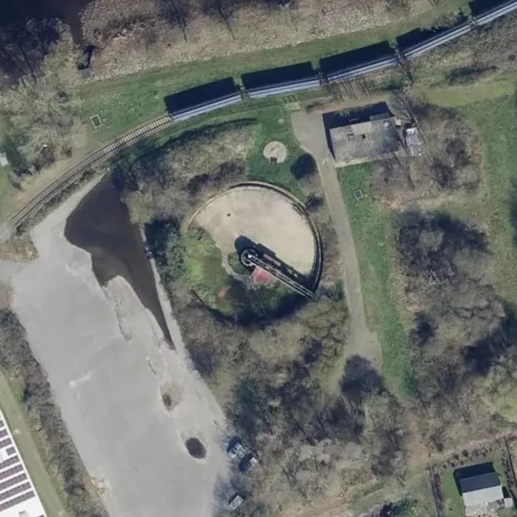 Verlaten Waterzuiveringsinstallatie